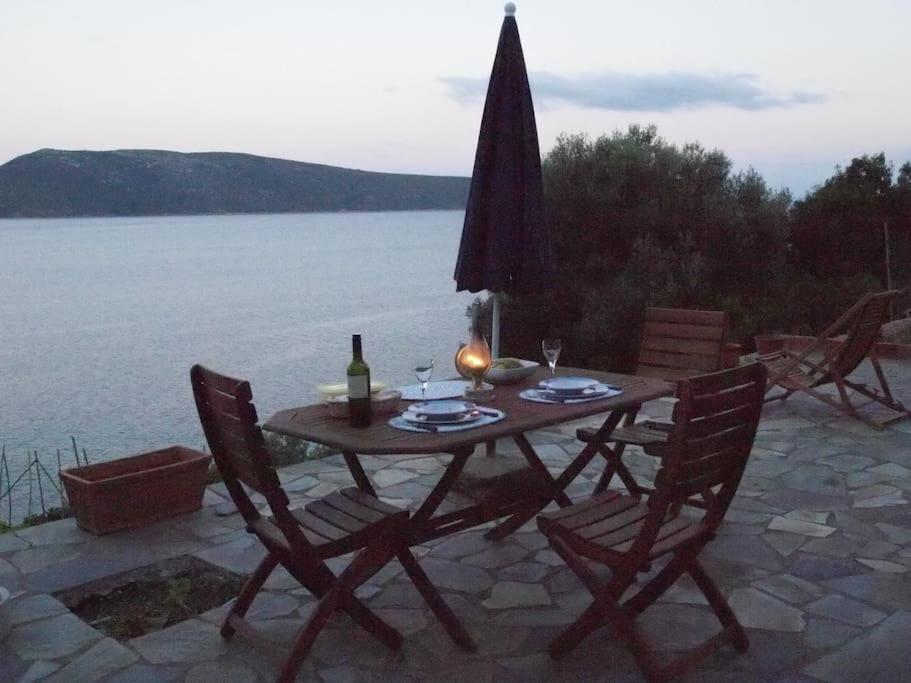 Villa With Breathtaking Views And Private Beach Agios Dimitrios  Dış mekan fotoğraf