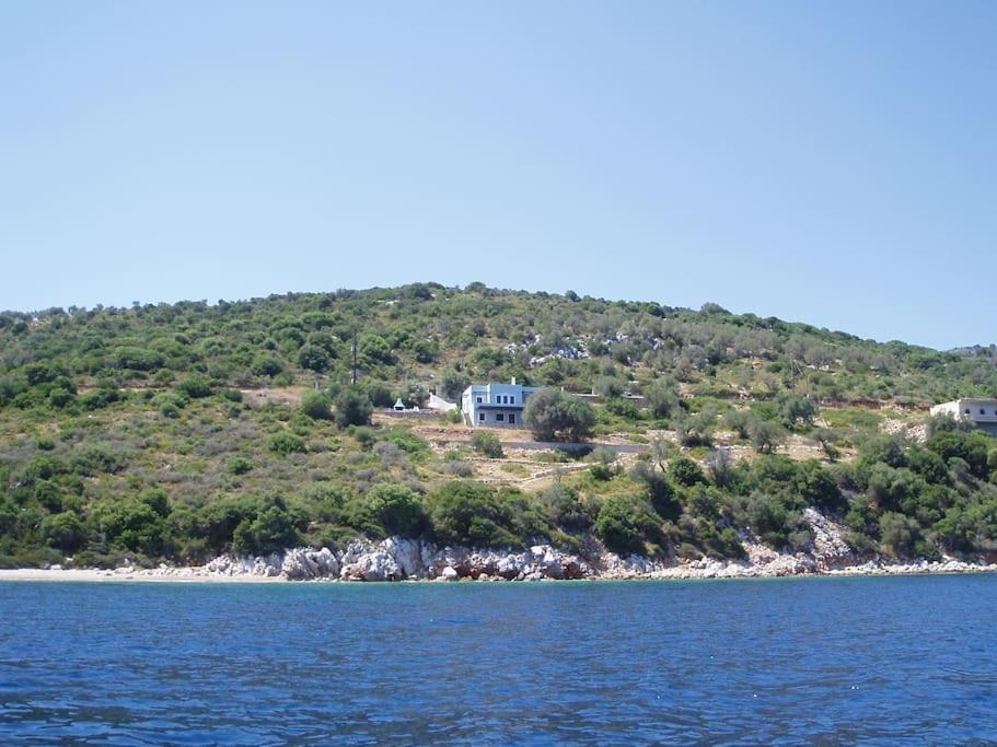 Villa With Breathtaking Views And Private Beach Agios Dimitrios  Dış mekan fotoğraf